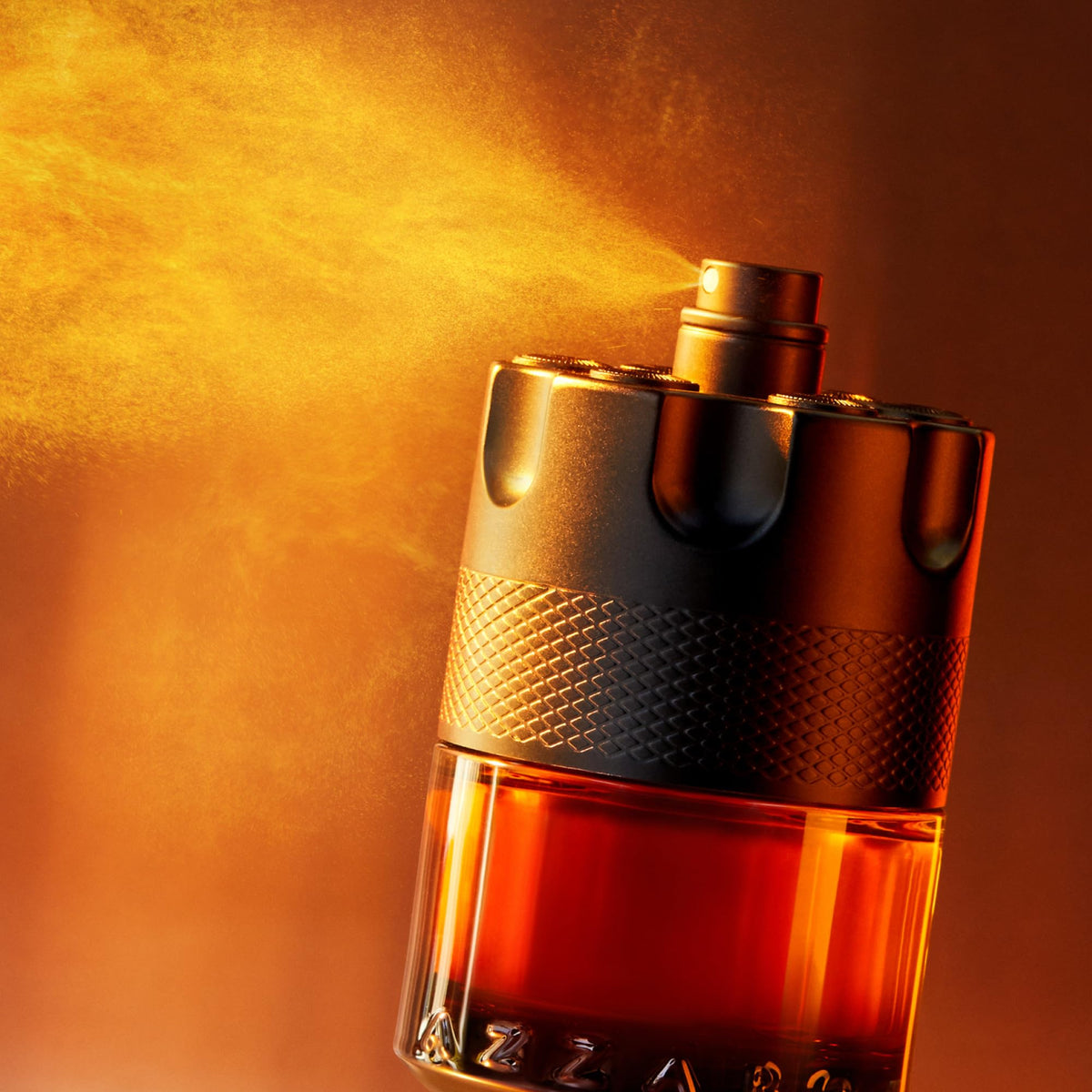 Azzaro still-life with vanilla and ginger to show spicy gourmand notes