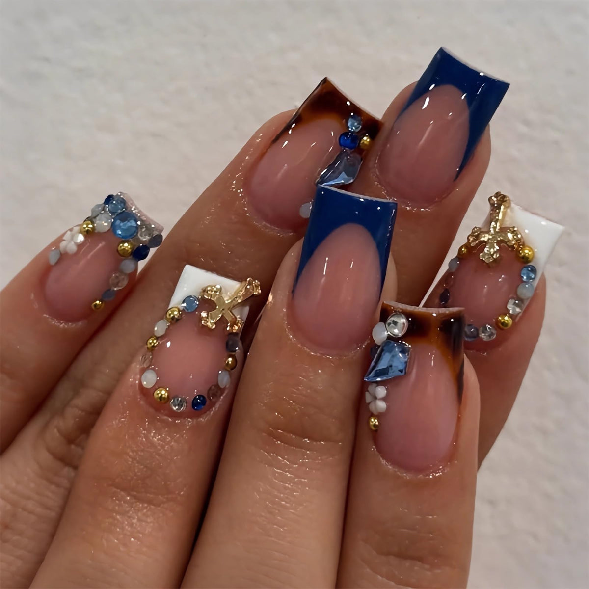 BABALAL front packaging showing 24-piece nail set with glue and charms for quick manicures