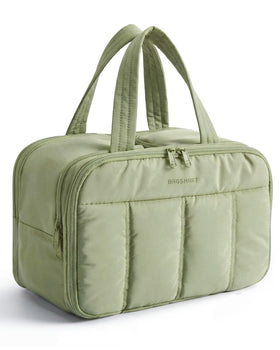 BAGSMART front view showing zippers and green puffy exterior for stylish protection