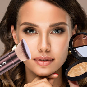 Banidy closed brush with cap demonstrating travel-ready protection and portability