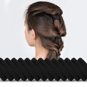 BAOLI band securing a gym bun illustrating strong stretch and no-slip benefit