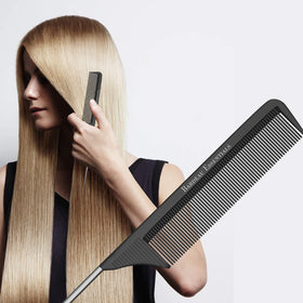 Bardeau Essentials comb near blowdryer illustrating heat resistance benefit