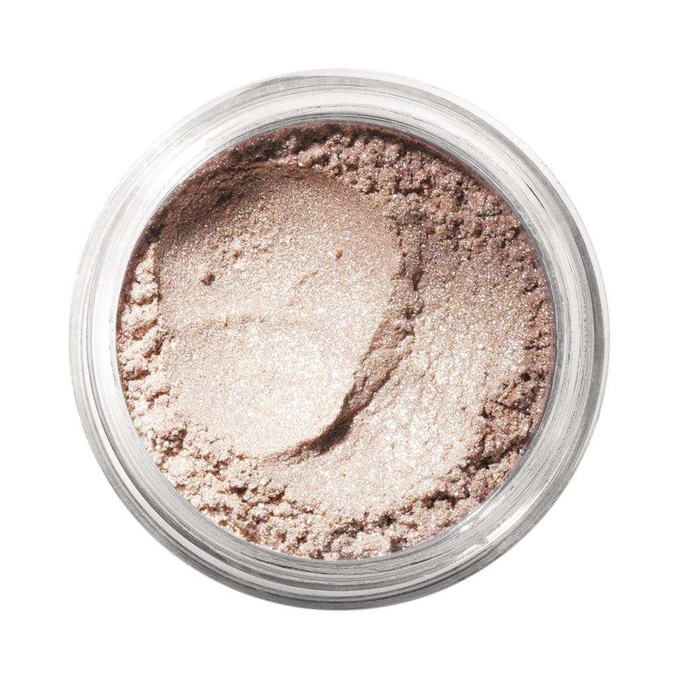 bareMinerals front jar showing Nude Beach shade and benefits of buildable pigment