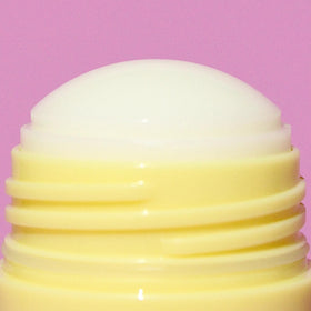 Bask application on nose demonstrating quick, targeted sun protection