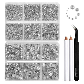 BEADSLAND front box showing 8300pcs and compartments for easy organization and use