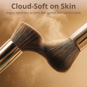 BEAKEY close-up of soft Taklon bristles demonstrating smooth application