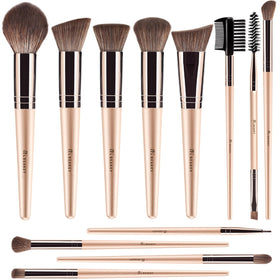 BEAKEY front packaging showing full 12-piece vegan brush set and benefits