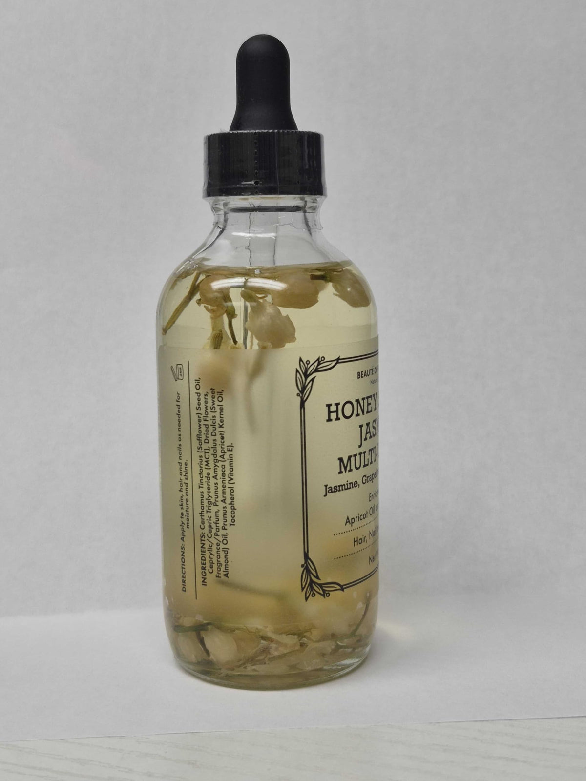 BEAUTE DE PROVENCE bottle staged in bathroom to show everyday routine and aesthetic appeal