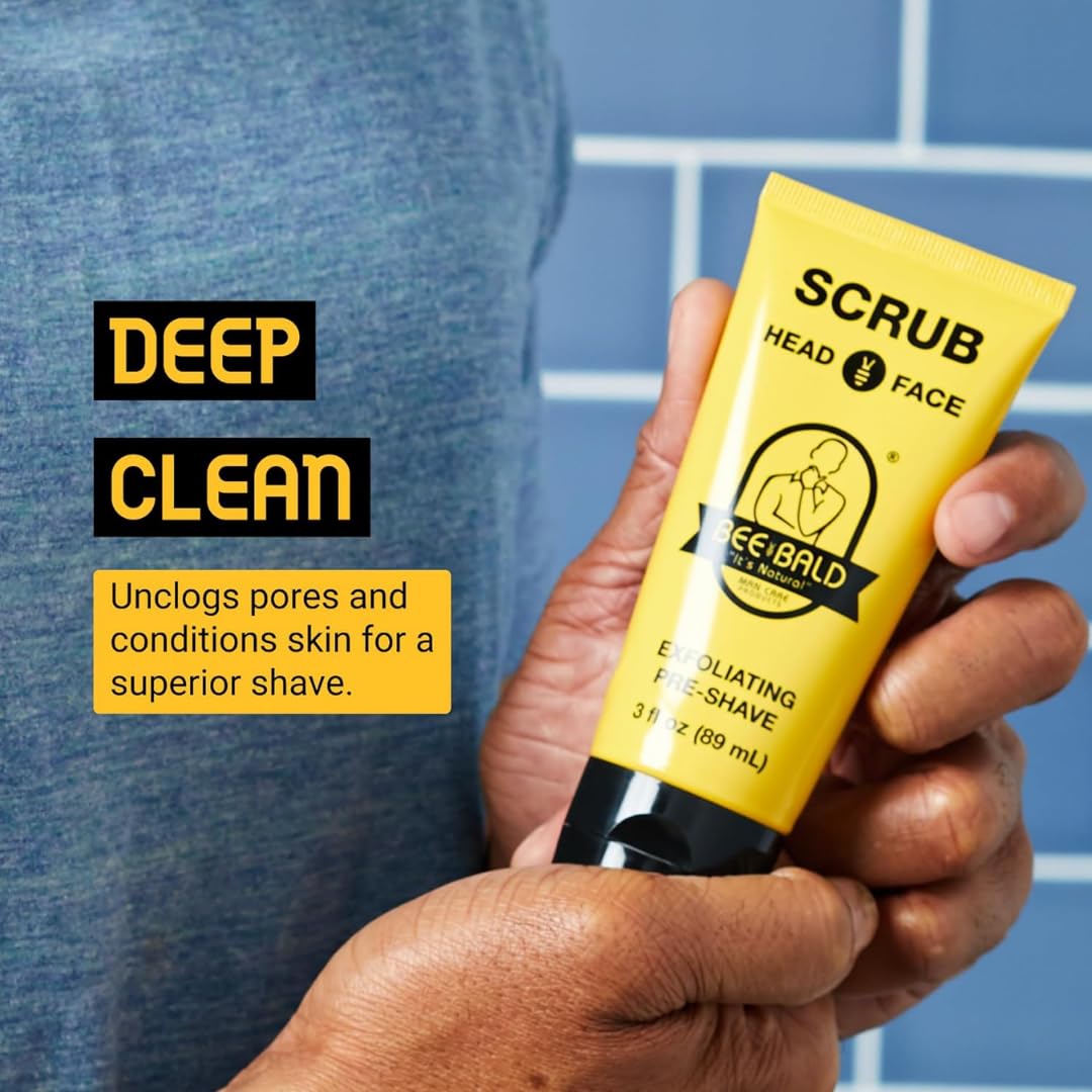 Bee Bald texture close-up revealing fine exfoliating particles for effective pore cleaning