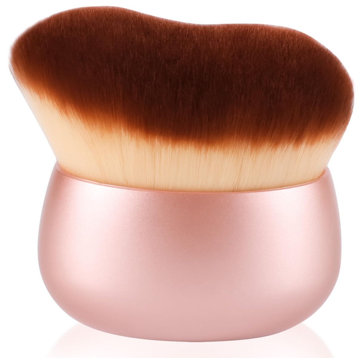 BeeYoYe front view of wide kabuki brush showing full coverage benefit