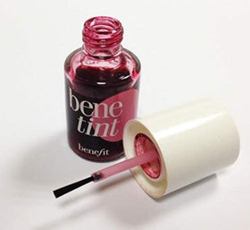 Benefit Benetint on model showing natural flushed cheeks and kiss-proof color