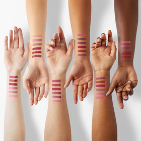 BestLand liquid lipstick applicator and creamy texture close-up benefit
