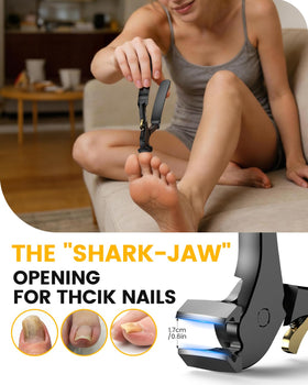 BEZOX close-up of ultra-wide 0.6 inch jaw opening for thick nails benefit