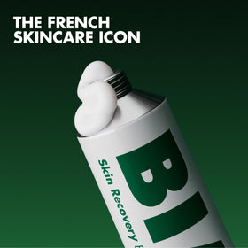 BIAFINE creamy emulsion close-up texture illustrating lightweight absorption benefit