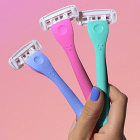 Billie razor head pivoting to follow curves for precise, comfortable shaving