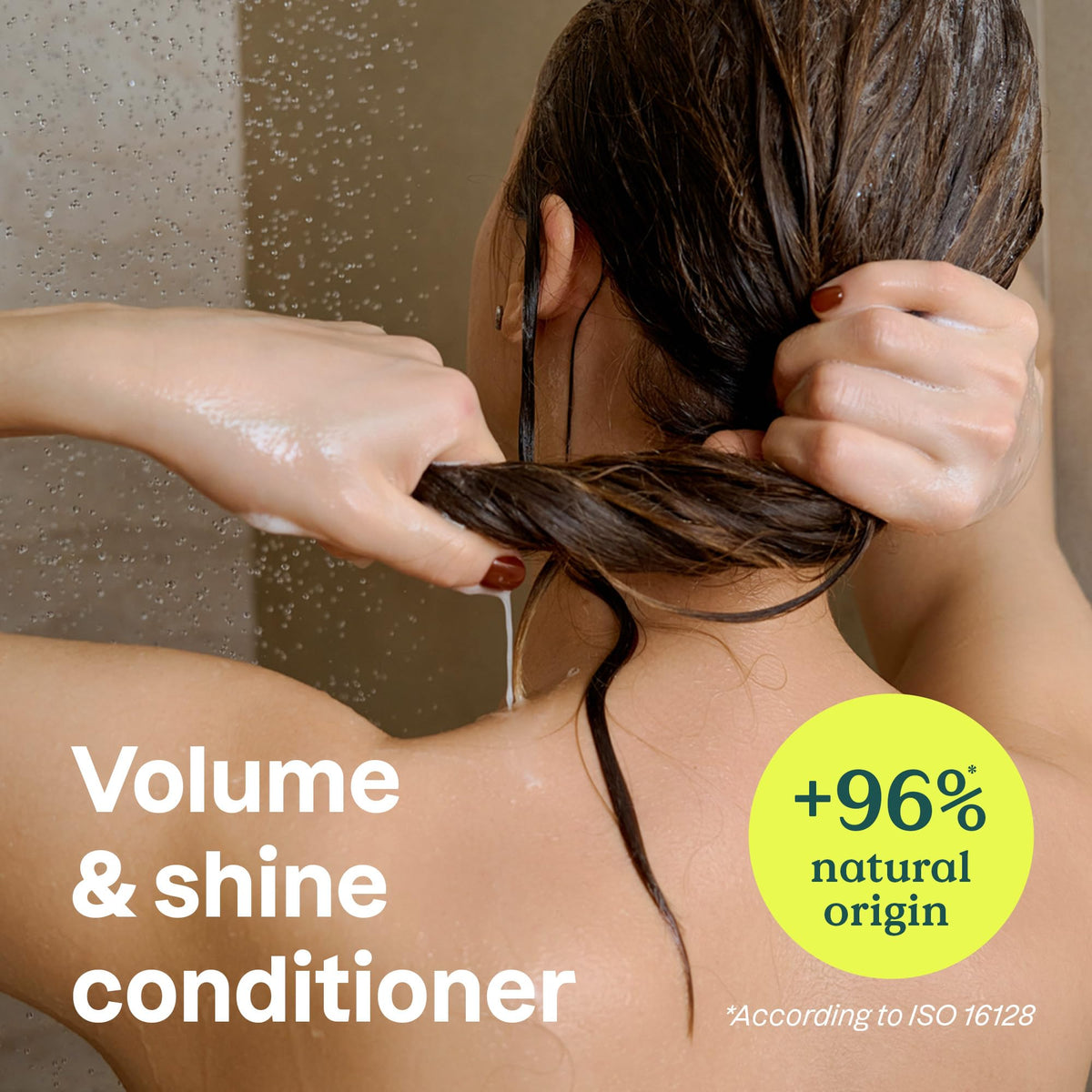 BIO SPECTRA ATTITUDE creamy conditioner texture illustrating lightweight feel