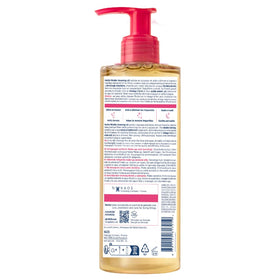 Bioderma oil texture close-up illustrating nourishing feel