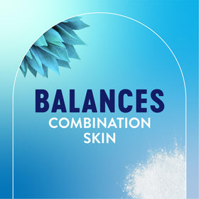 Bioré rich foamy lather in hand demonstrating effective cleansing