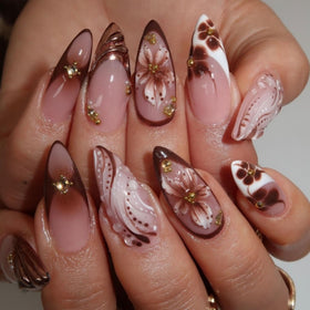 BLGTGH front packaging showing 24-piece nail set and glossy brown tips