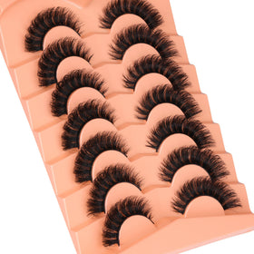 Boahankuke lashes in original tray protecting shape and enabling reuse