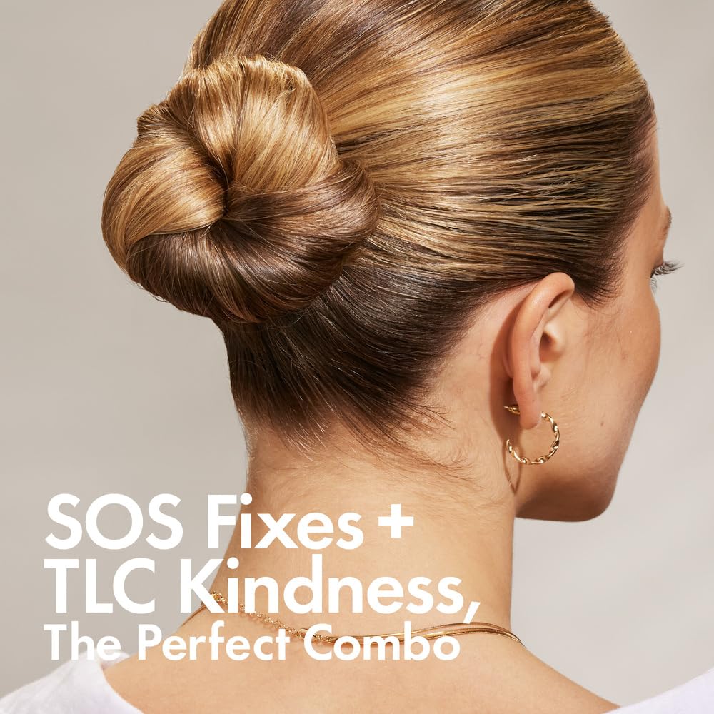 BONDIBOOST wand in hand smoothing flyaways for instant polished hair