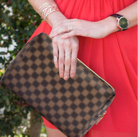bopomofo PU leather texture closeup demonstrating water-resistant finish