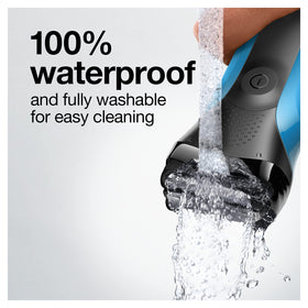 Braun Series 3 with protective cap and smart plug for safe travel and voltage adaptability