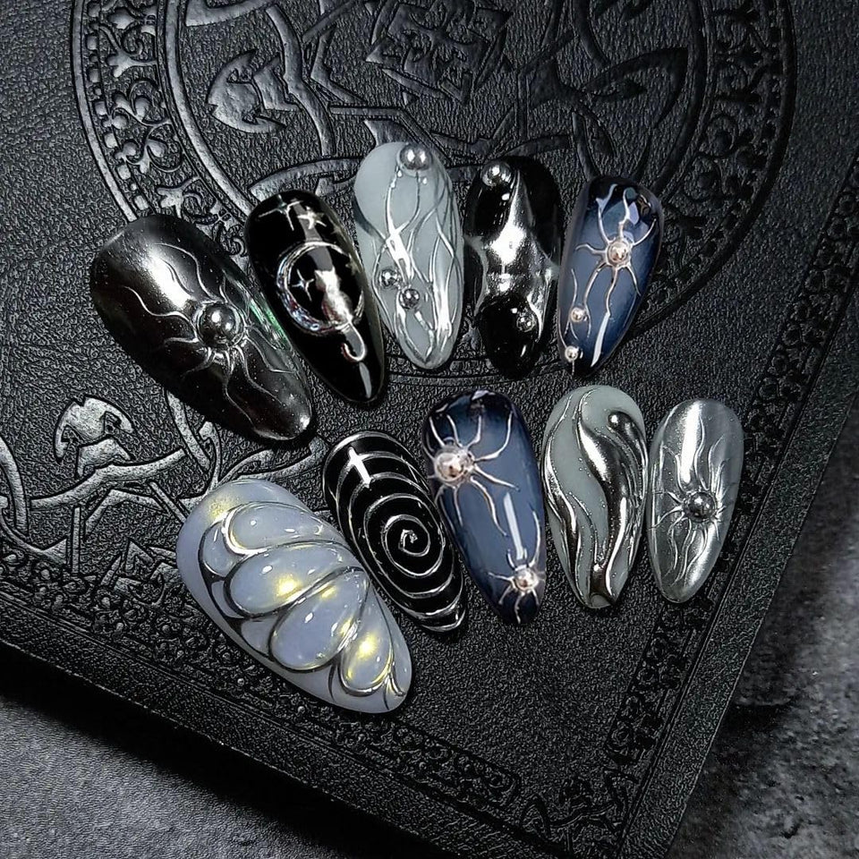 BSBTBZ front packaging showing full 24-piece gothic nail set and benefits