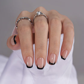BTArtbox front packaging showing classic black French tips and kit benefits