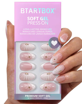BTArtbox front packaging showing dew-kissed bud nails and kit contents for easy application