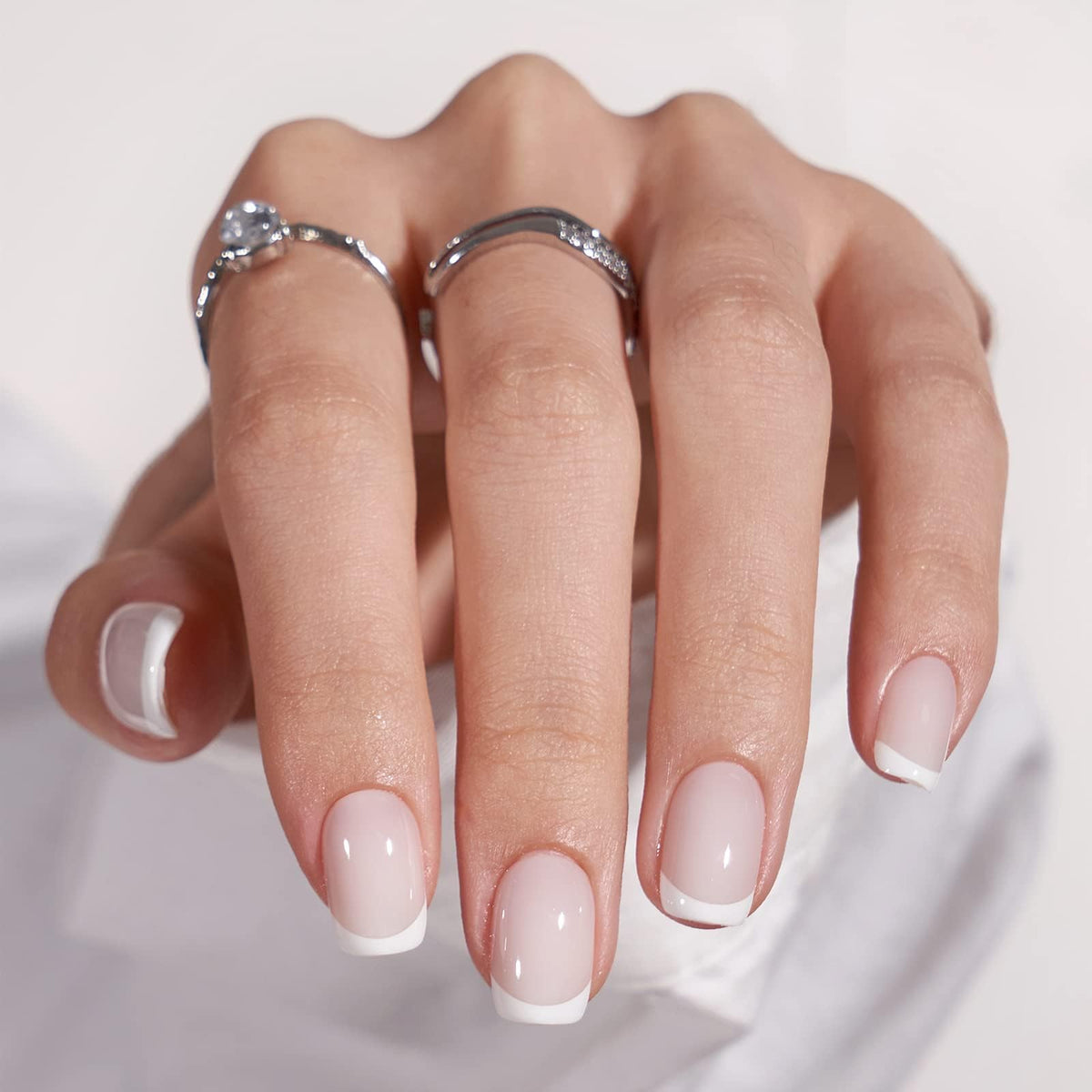 BTArtbox front packaging showing classic white French tips and salon sheen