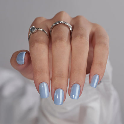 BTArtbox front packaging showing blue glossy press on nails and included box for quick application