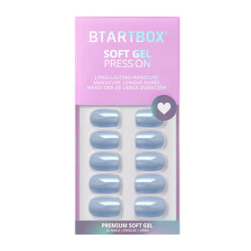 BTArtbox nails arranged by size demonstrating 16 sizes for a custom, precise fit
