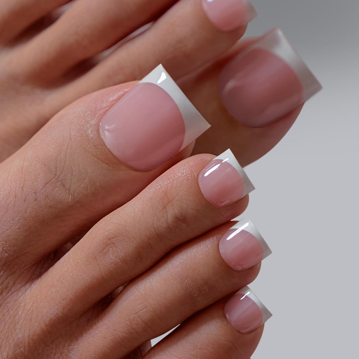 BTArtboxnails applied toe tips in sandals for confident summer-ready feet