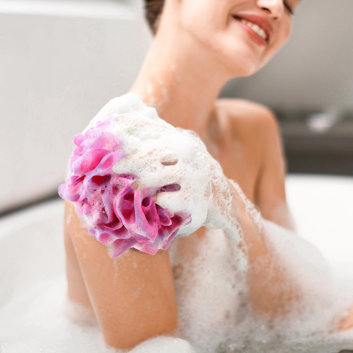 BTYMS pouf producing rich foam with small amount of body wash, efficient lathering benefit