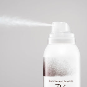 Bumble and bumble texture shot of tinted powder on roots for natural coverage