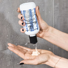 Bumble and bumble panthenol ingredient visual highlighting moisture benefit