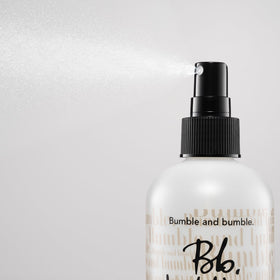 Bumble and bumble spray texture closeup showing even wetter mist for even hold