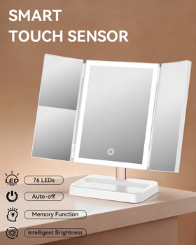 CALEPOP in use during makeup application, provides clear lighting and magnification