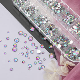 CANVALITE rhinestones applied on nails demonstrating professional-looking shine