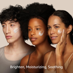 CARE:NEL centella asiatica leaf close-up highlighting soothing ingredient
