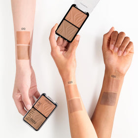 Catrice powder swiped on brush illustrating effortless pickup and streak-free application
