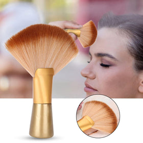 ccsxqy brush in use applying spray tan for smooth streak-free finish