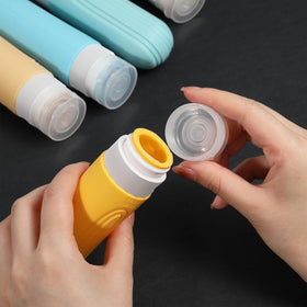CHEODIN close-up of bottle cap and cross-shaped flow-control hole for mess-free dispensing