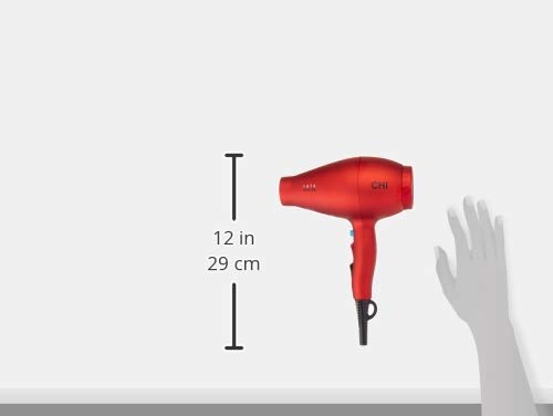CHI 1875 in use with diffuser demonstrating curl definition and volume