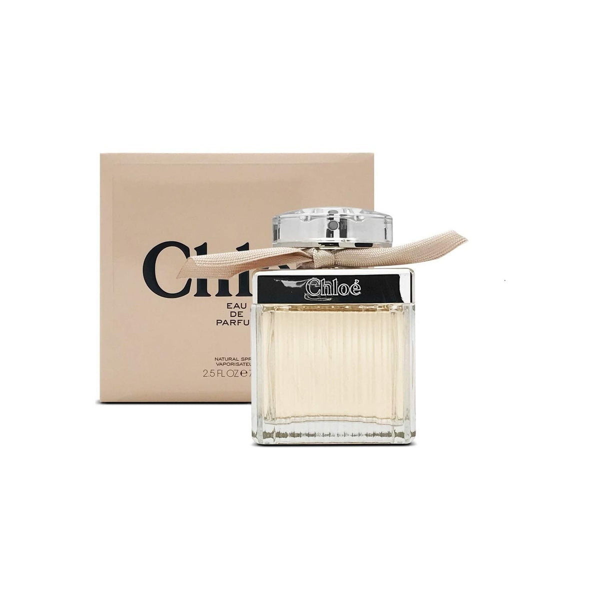 Chloé close-up of rose and freesia notes, highlighting floral freshness and depth