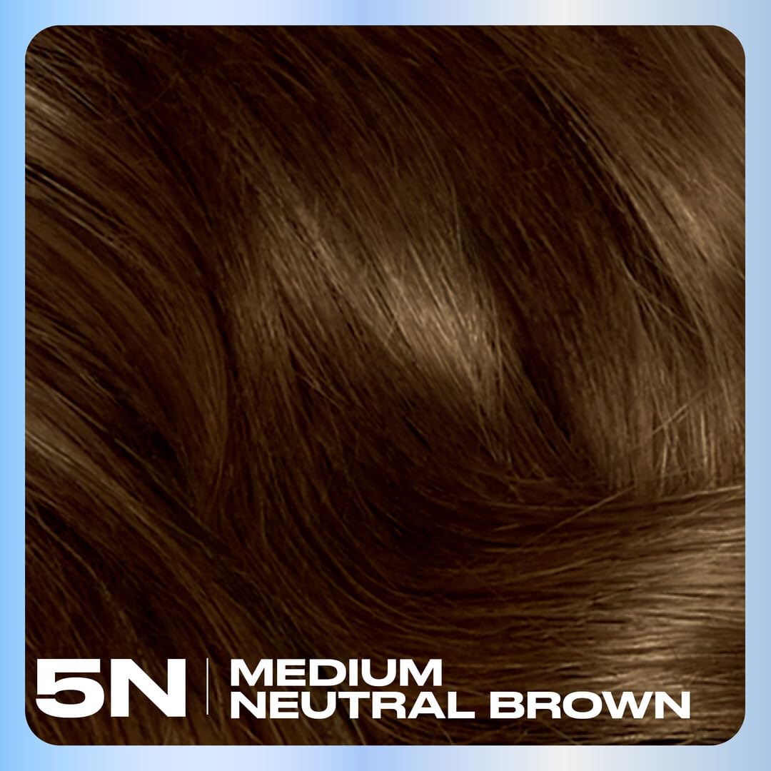 Clairol Nice'n Easy colorant being applied for even coverage benefit
