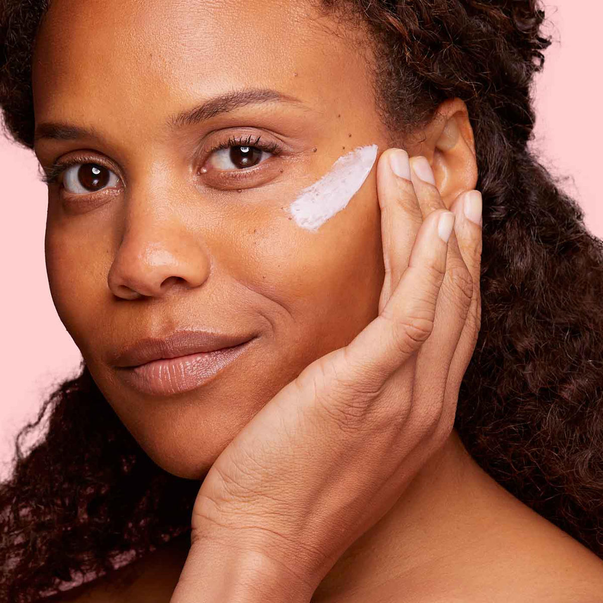 Clarins primer applied under foundation showing smoother makeup application benefit