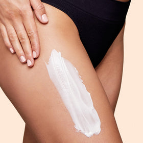 CLARINS plant ingredient in leaves showing natural formulation benefit
