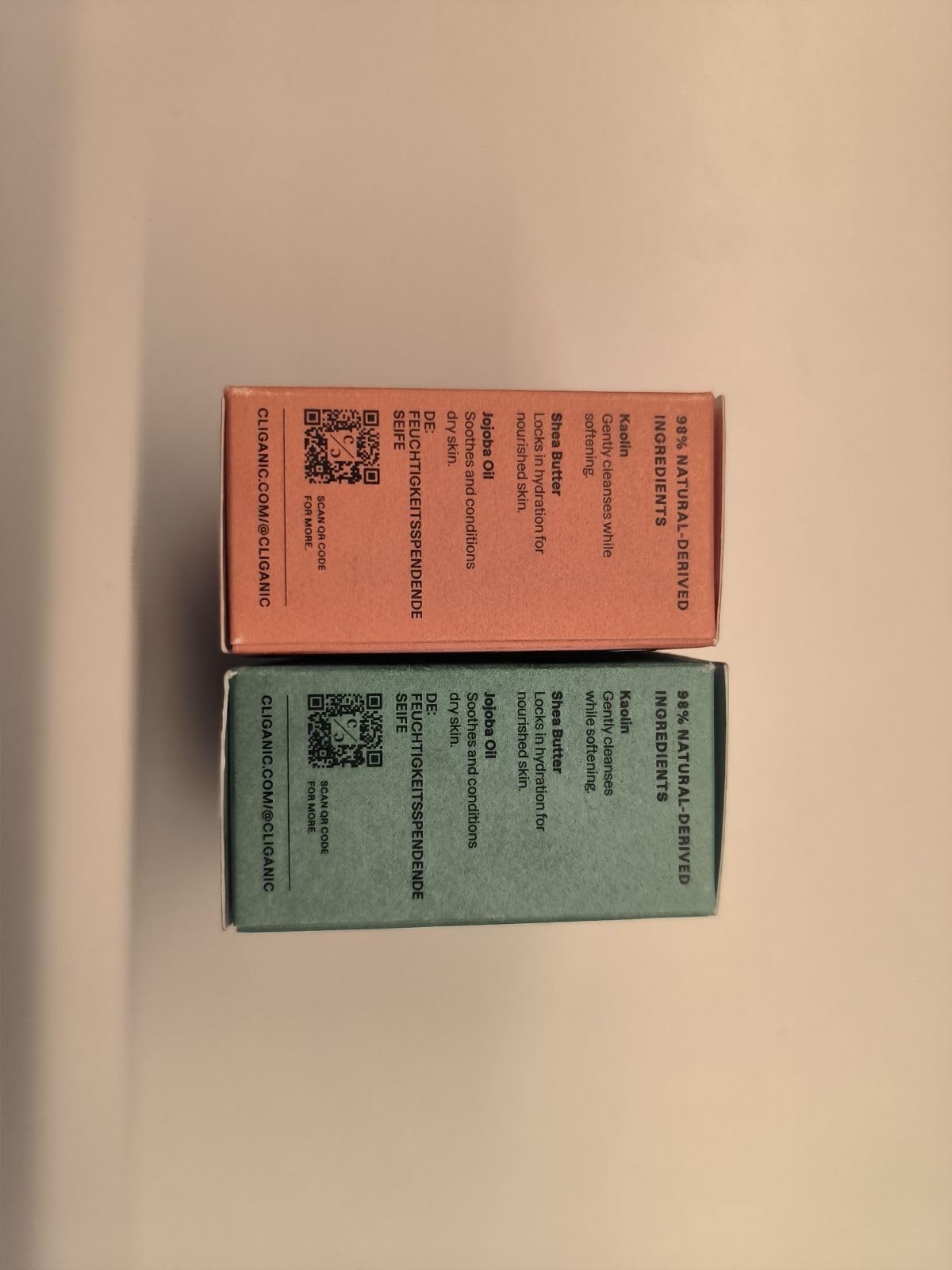 Cliganic product label close-up showing natural ingredient list and claims